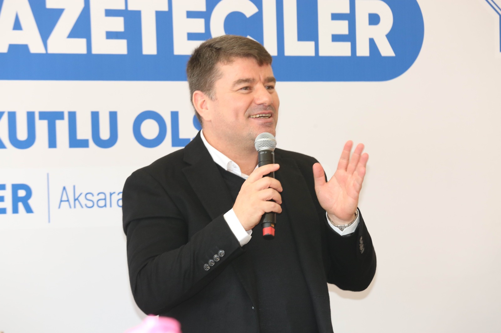 BELEDİYE BAŞKANI DR. EVREN DİNÇER, 10 OCAK ÇALIŞAN GAZETECİLER GÜNÜ’NDE BASIN MENSUPLARINI AĞIRLADI